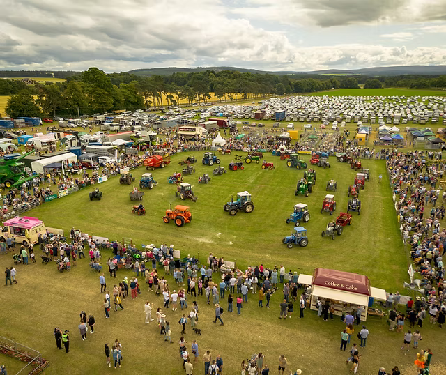 self catering holiday in Nairn- the Nairn show